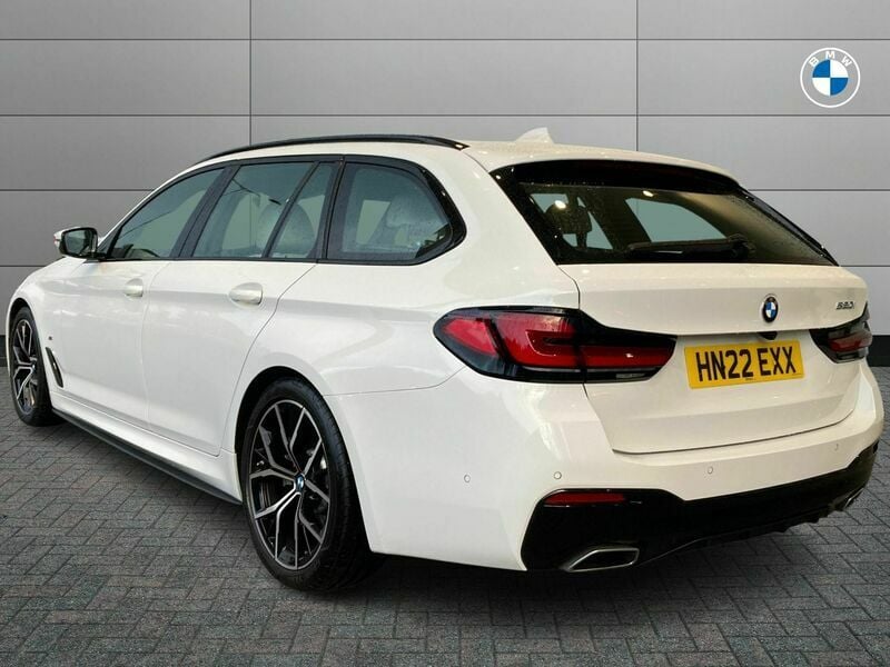 Used BMW 520 M Sport 181 HP (133 kW) 2022 White Estate