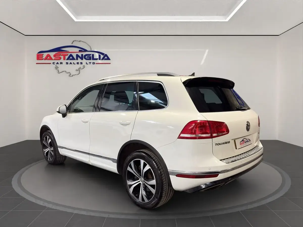 Used VW Touareg R-line 262 HP (192 kW) 2017 White SUV