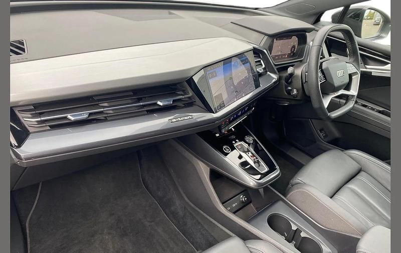 Used Audi Q4 e-tron Black Edition 150 kW (204 HP) 2024 Black SUV