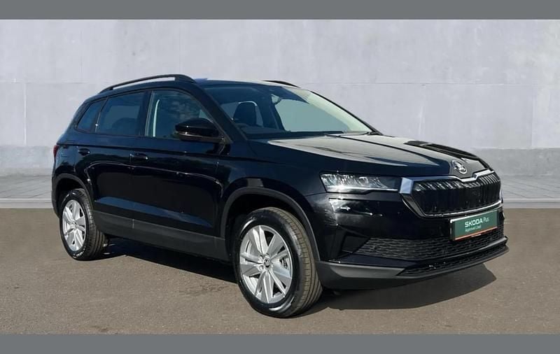 Black New 2025 Skoda Karoq SE SUV | £26,290 (Fair price) - Image 1/4
