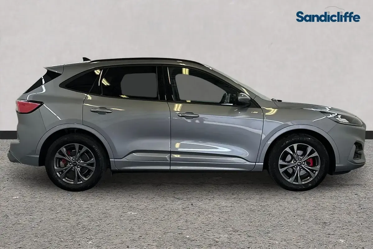 Used Ford Kuga ST-Line 150 HP (110 kW) 2023 Silver SUV