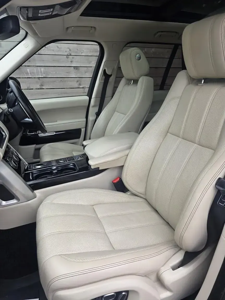 Used Land Rover Range Rover Vogue SE 339 HP (249 kW) 2015 Black SUV