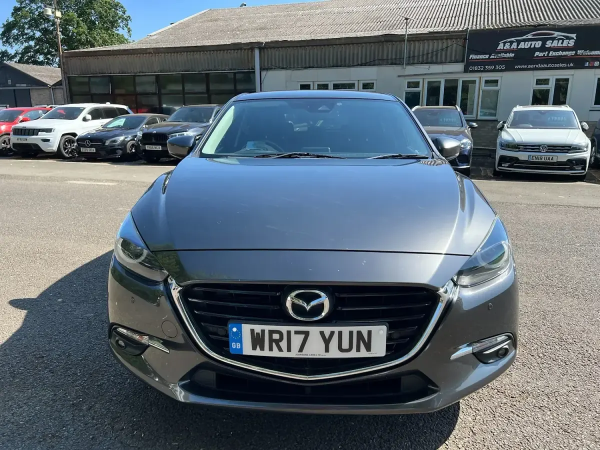 Used Mazda 3 Inclusive 118 HP (86 kW) 2017 Grey Hatchback