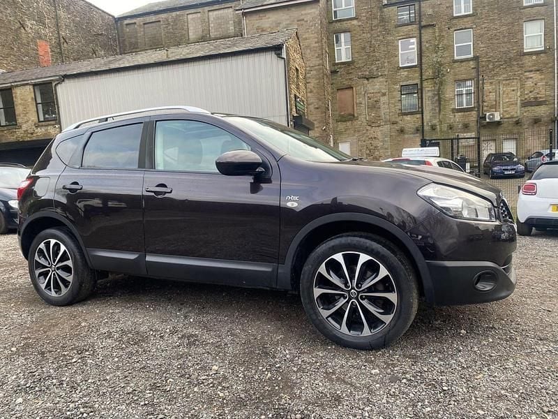 Black Used 2011 Nissan Qashqai N-TEC SUV | £2,895 (Fair price) - Image 1/4
