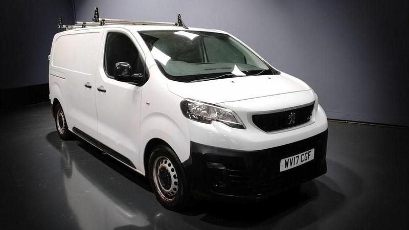 White Used 2017 Peugeot Expert Van | £9,290 (Fair price) - Image 1/4