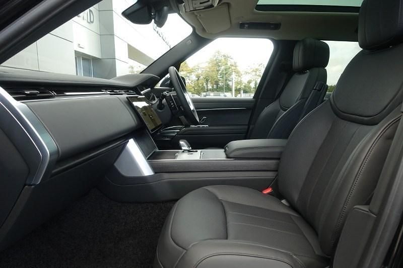 New Land Rover Range Rover SE 2025 Black SUV