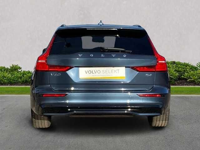 Used Volvo V60 Plus 197 HP (144 kW) 2023 Estate