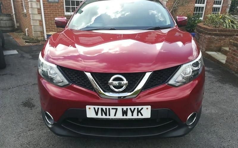 Used Nissan Qashqai Tekna 131 HP (96 kW) 2017 Red SUV
