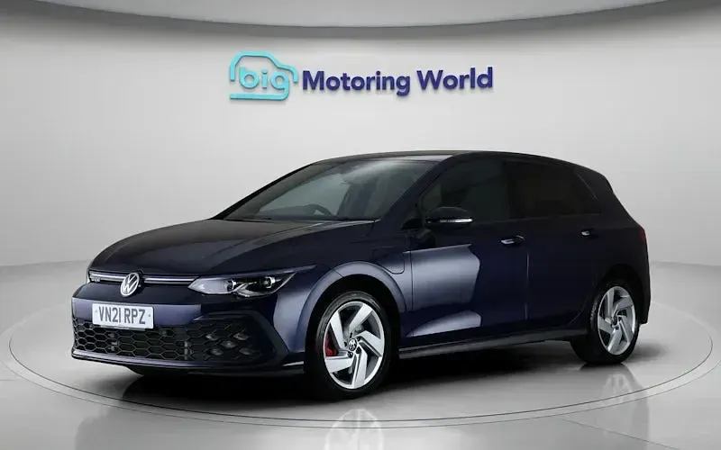 Used VW Golf VIII GTE 245 HP (180 kW) 2024 Hatchback
