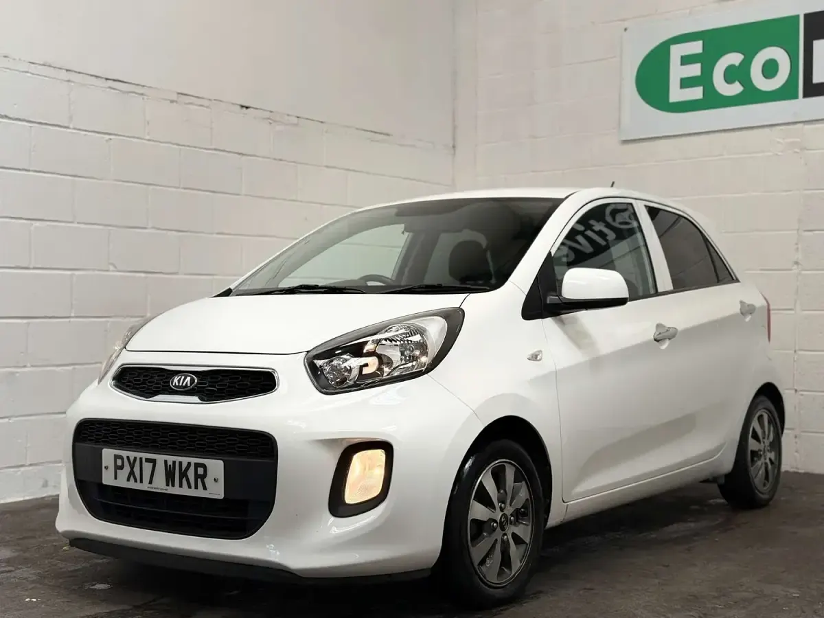 Used Kia Picanto 84 HP (61 kW) 2017 White Hatchback