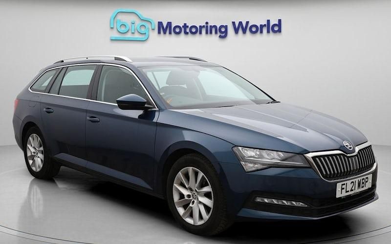 Blue Used 2021 Skoda Superb SE Estate | £13,800 (Fair price) - Image 1/4