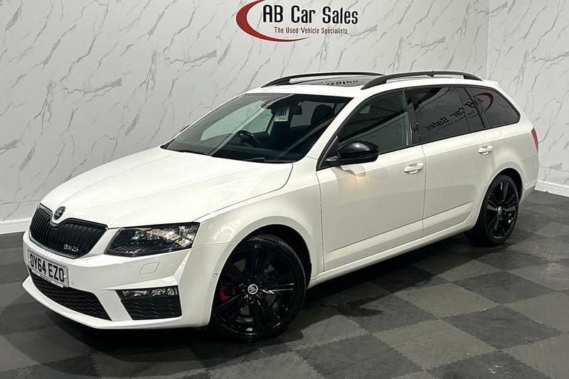 White Used 2015 Skoda Octavia vRS Estate | £11,999 (Fair price) - Image 1/1