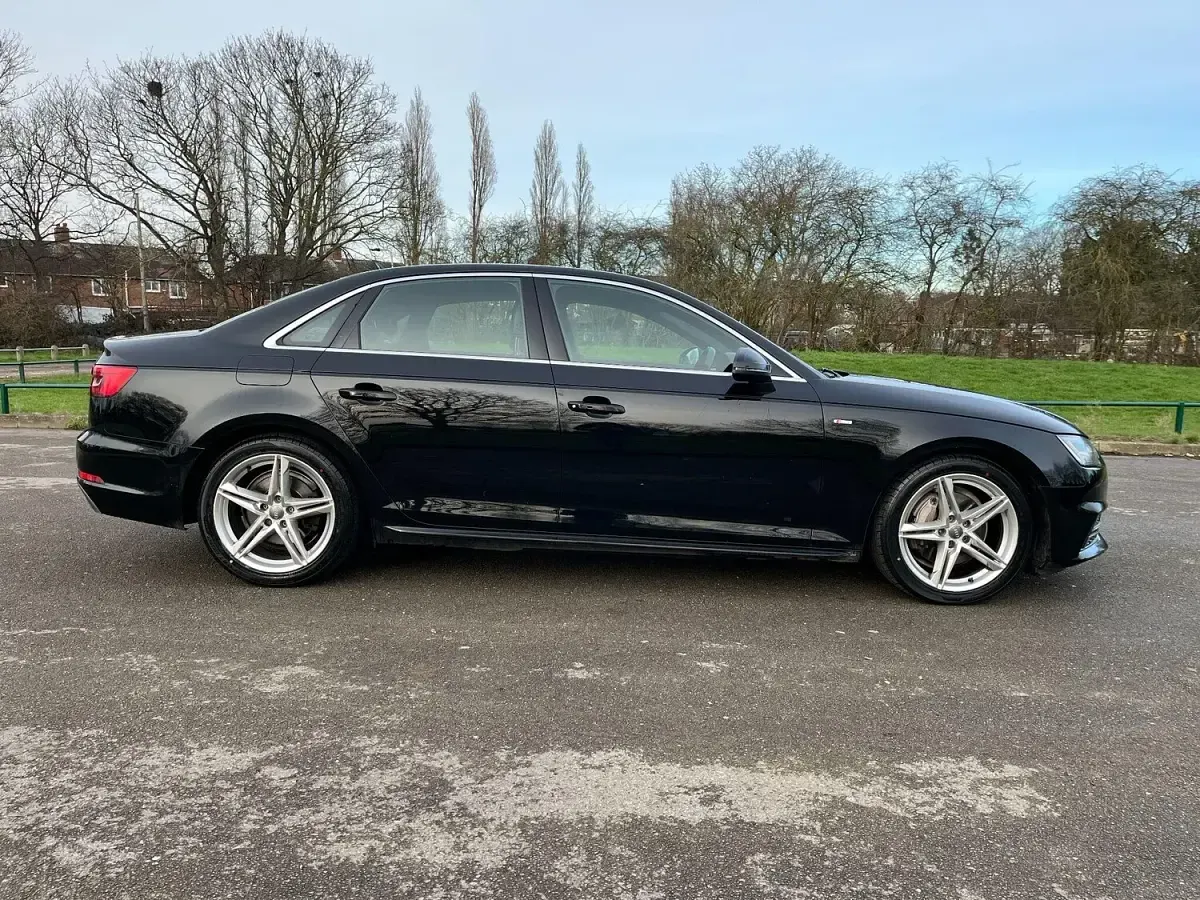 Used Audi A4 S-Line 190 HP (139 kW) 2016 Black Sedan