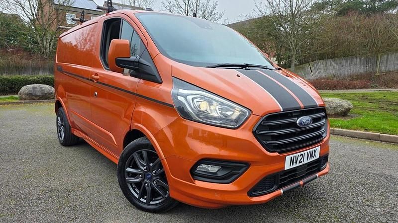 Used Ford Transit Custom Sport 185 HP (136 kW) 2021 Orange Van