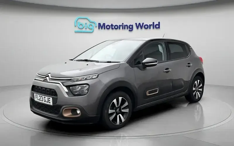 Używany Citroën C3 PureTech 83 KM (61 kW) 2023 Szary Hatchback