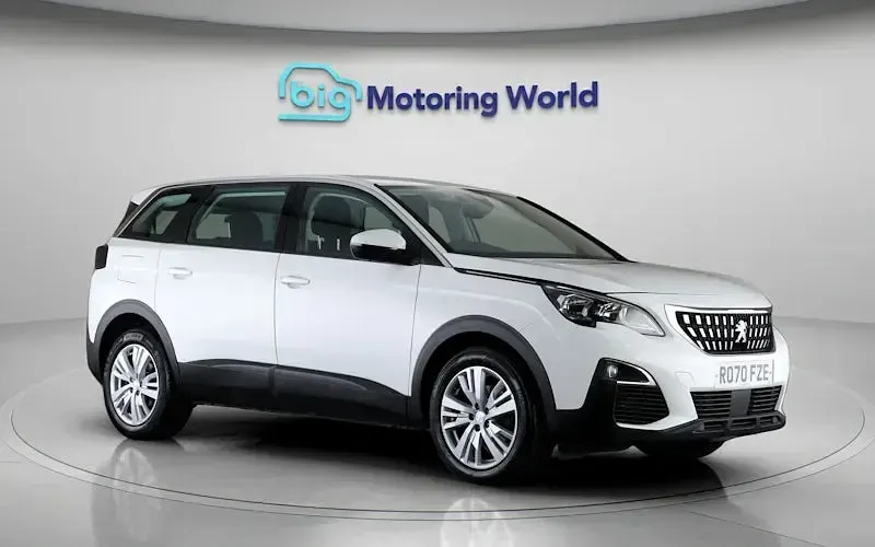 Używany Peugeot 5008 Active 131 KM (96 kW) 2020 Biały SUV