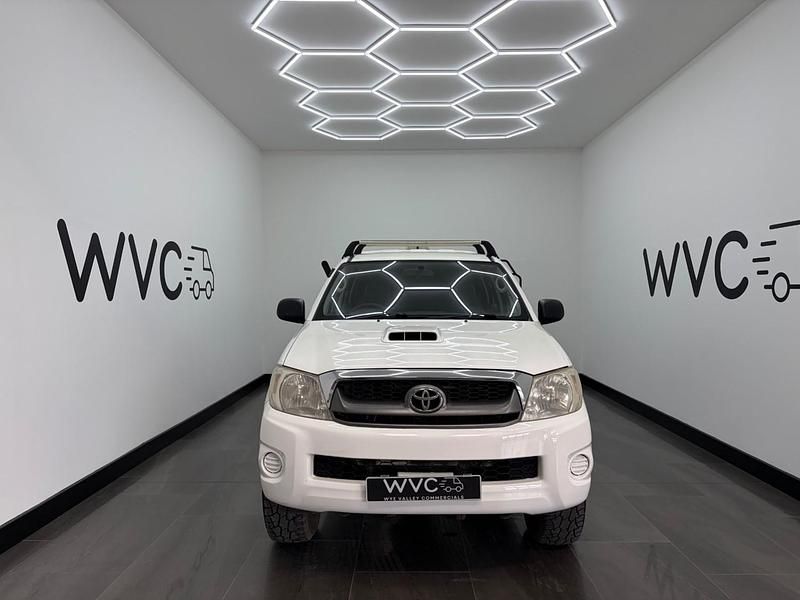 Usado Toyota HiLux 2010 Branco Pickup