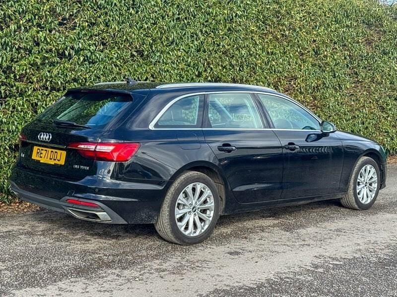 Used Audi A4 Business 150 HP (110 kW) 2021 Black Estate