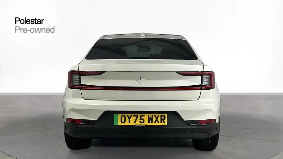 Novo Polestar 2 Long Range Single Motor 219 kW (299 HP) 2025 Dourado Citadino