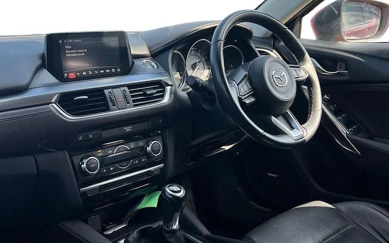 Usado Mazda 6 Inclusive 175 HP (128 kW) 2018 Vermelho Carrinha
