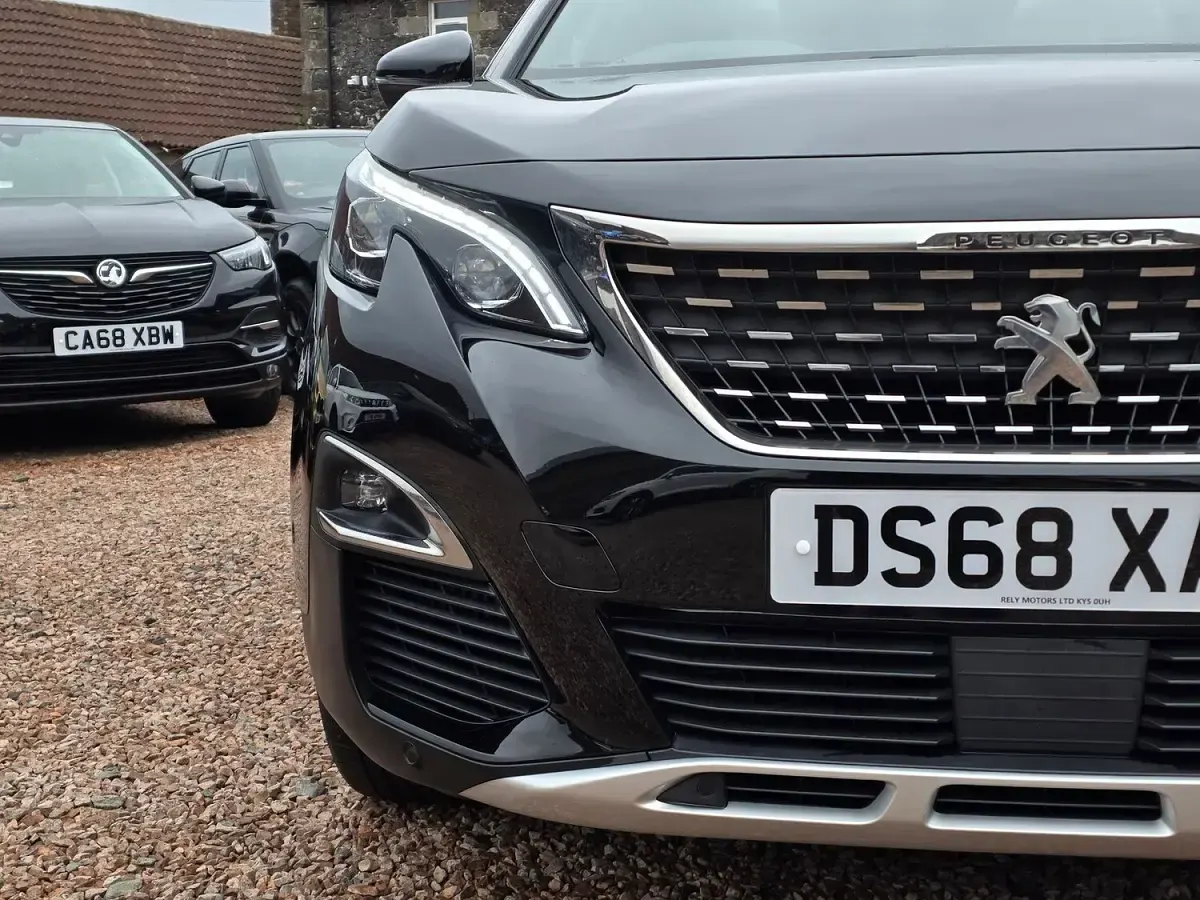 Used Peugeot 3008 GT-line 130 HP (95 kW) 2018 Black SUV