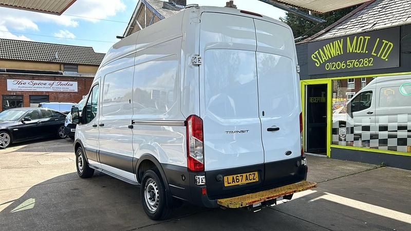 Begagnad Ford Transit 2018 Vit Van