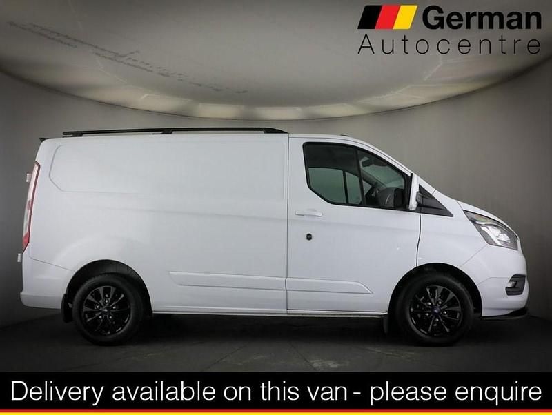 Used Ford Transit Custom Limited 130 HP (95 kW) 2022 White Van