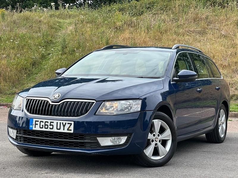 Blue Used 2015 Skoda Octavia Business Line Estate | £3,895 (Fair price) - Image 1/4