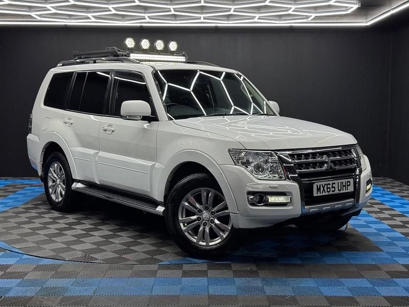 Used Mitsubishi Shogun 2015 White SUV