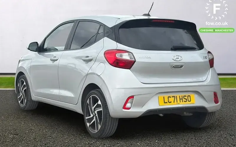 Used Hyundai i10 Premium 67 HP (49 kW) 2023 Hatchback