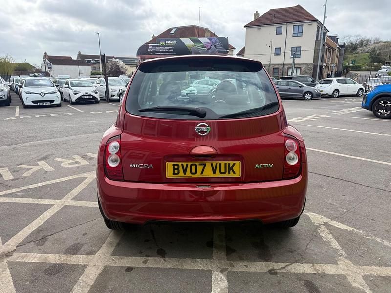 Używany Nissan Micra 79 KM (58 kW) 2007 Czerwony Hatchback