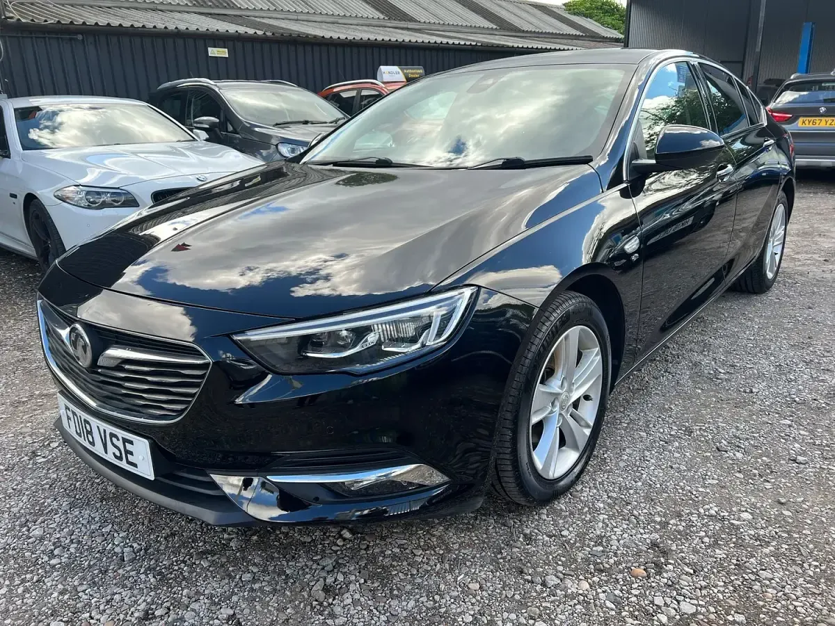 Used Vauxhall Insignia Elite 110 HP (80 kW) 2018 Black Hatchback