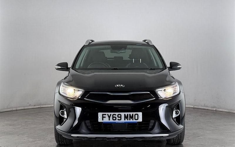 Usado Kia Stonic 120 HP (88 kW) 2019 Preto SUV