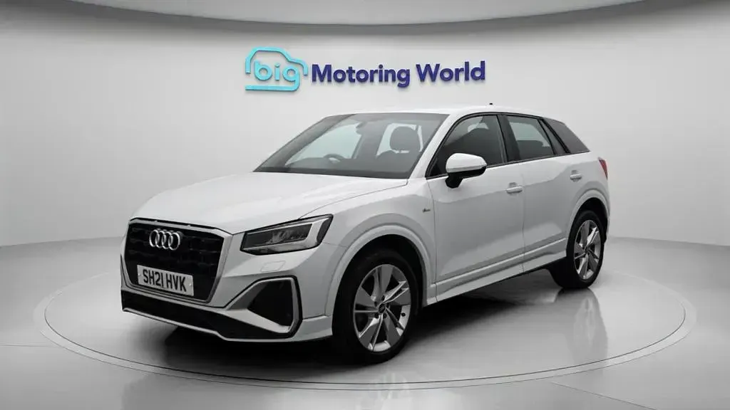 Used Audi Q2 S-Line 150 HP (110 kW) 2021 White SUV