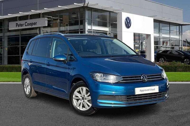 Caribbean blue Used 2021 VW Touran Family MPV | £20,995 (Fair price) - Image 1/4
