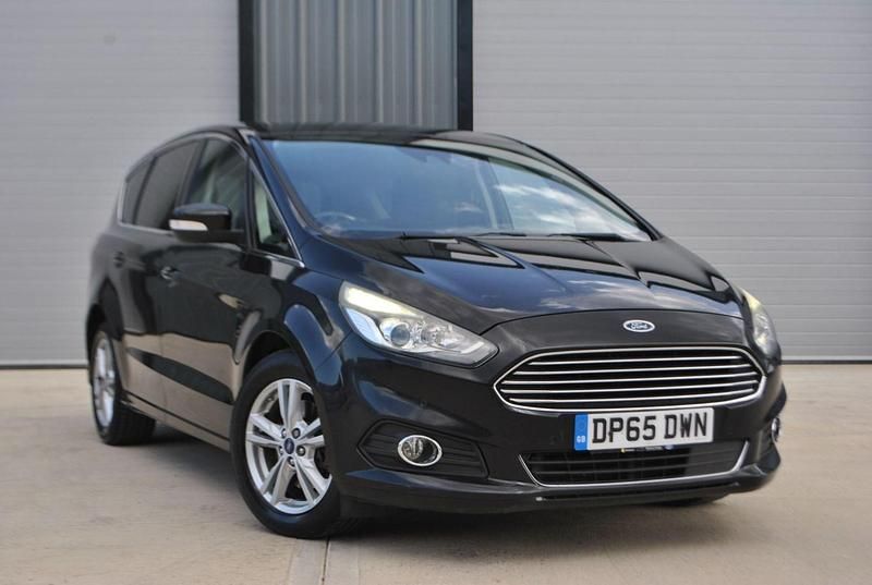 Black Used 2016 Ford S-MAX Titanium MPV | £7,990 (Fair price) - Image 1/4