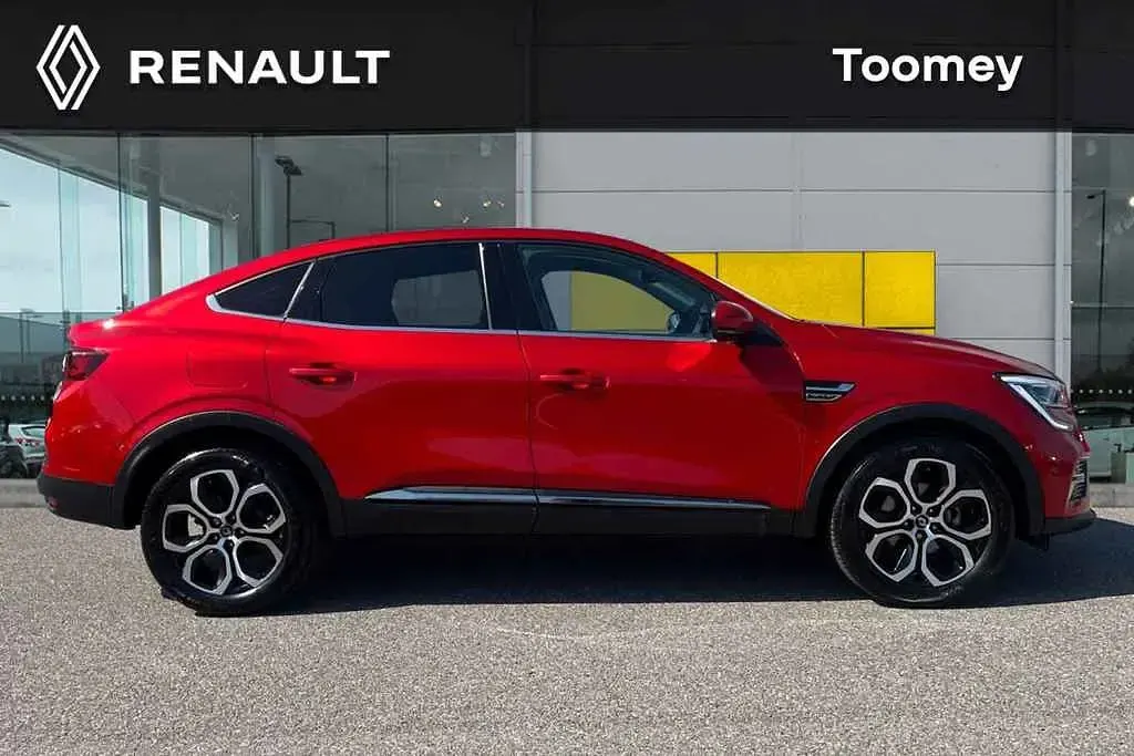 Used Renault Arkana Techno 140 HP (102 kW) 2023 Red SUV