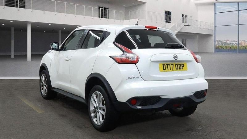 Used Nissan Juke N-Connecta 115 HP (84 kW) 2017 White SUV
