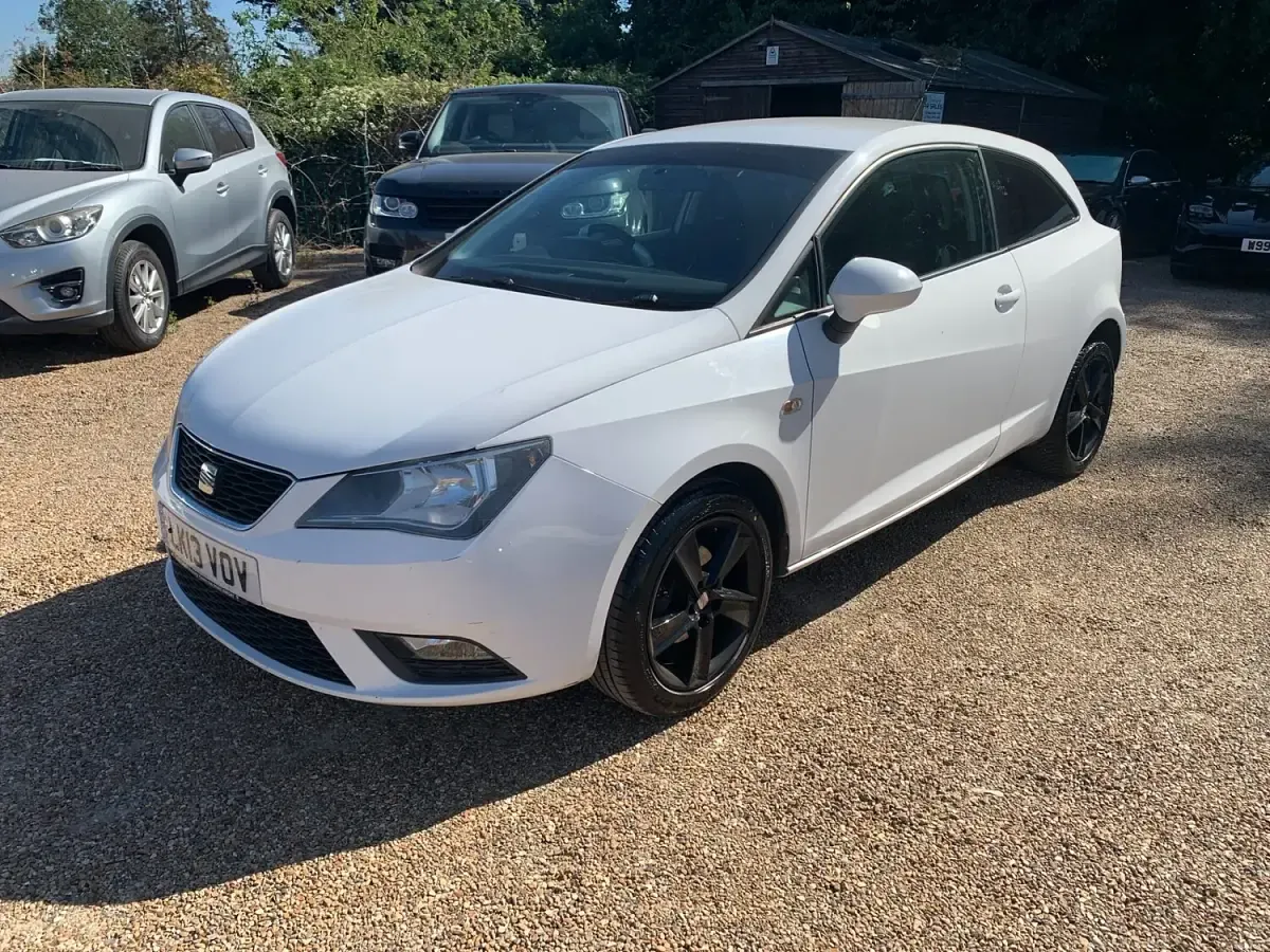 Used Seat Ibiza 85 HP (62 kW) 2013 White Hatchback