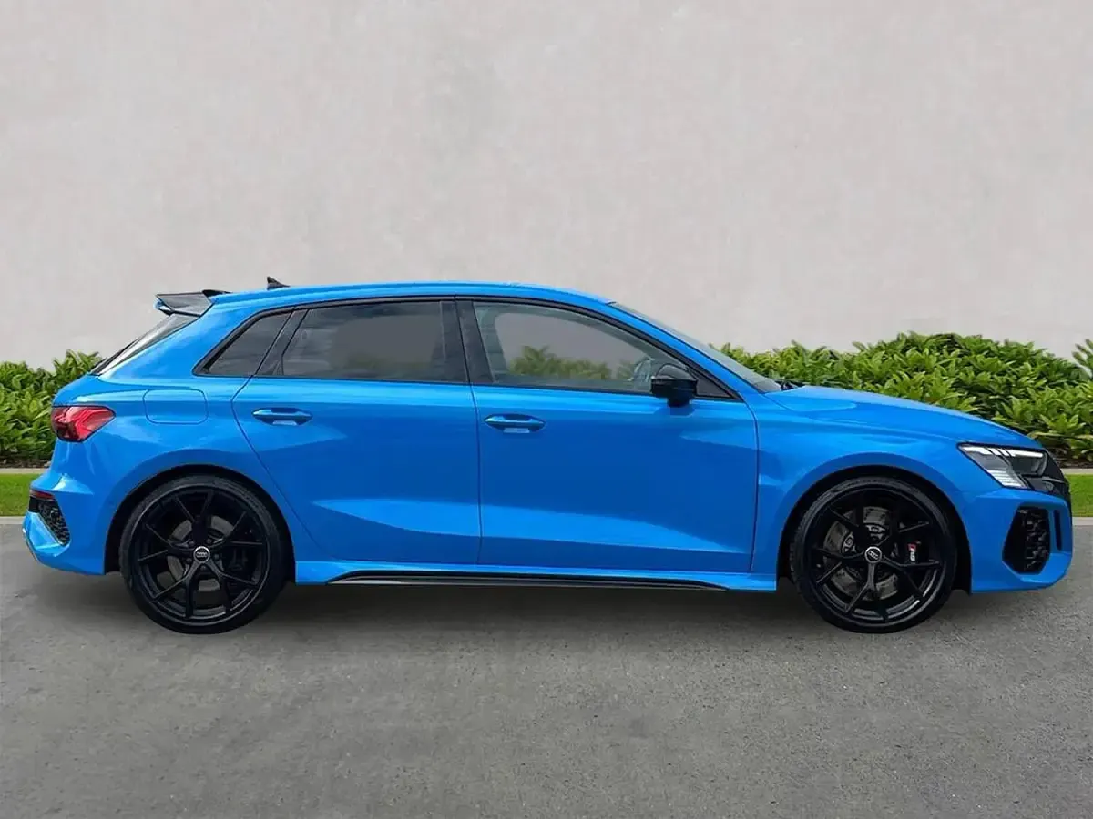 Used Audi RS3 Advanced 400 HP (294 kW) 2022 Blue Sedan