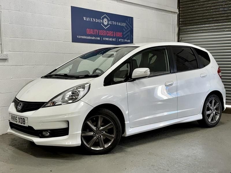 Used Honda Jazz SI 2015 White Hatchback