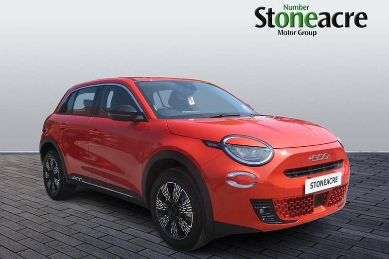 New Fiat 600 99 HP (72 kW) 2025 Orange SUV
