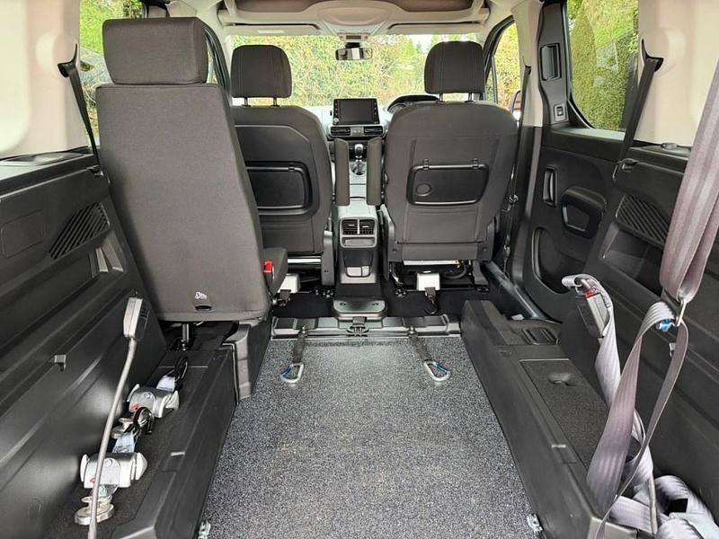 Used Peugeot Rifter Allure 2024 Grey MPV