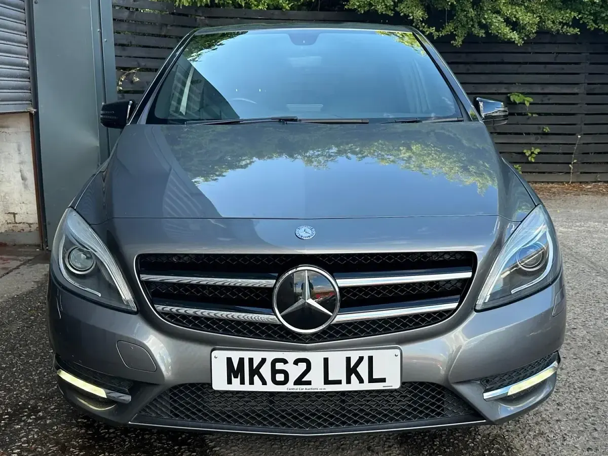Used Mercedes B180 2012 Grey Hatchback