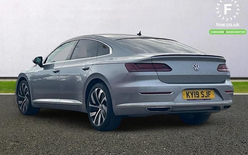 Begagnad VW Arteon R-line 190 HK (139 kW) 2018 Silver Halvkombi