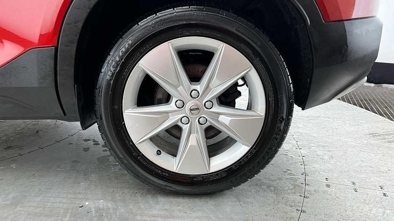 Used Volvo XC40 Core 2023 Red SUV
