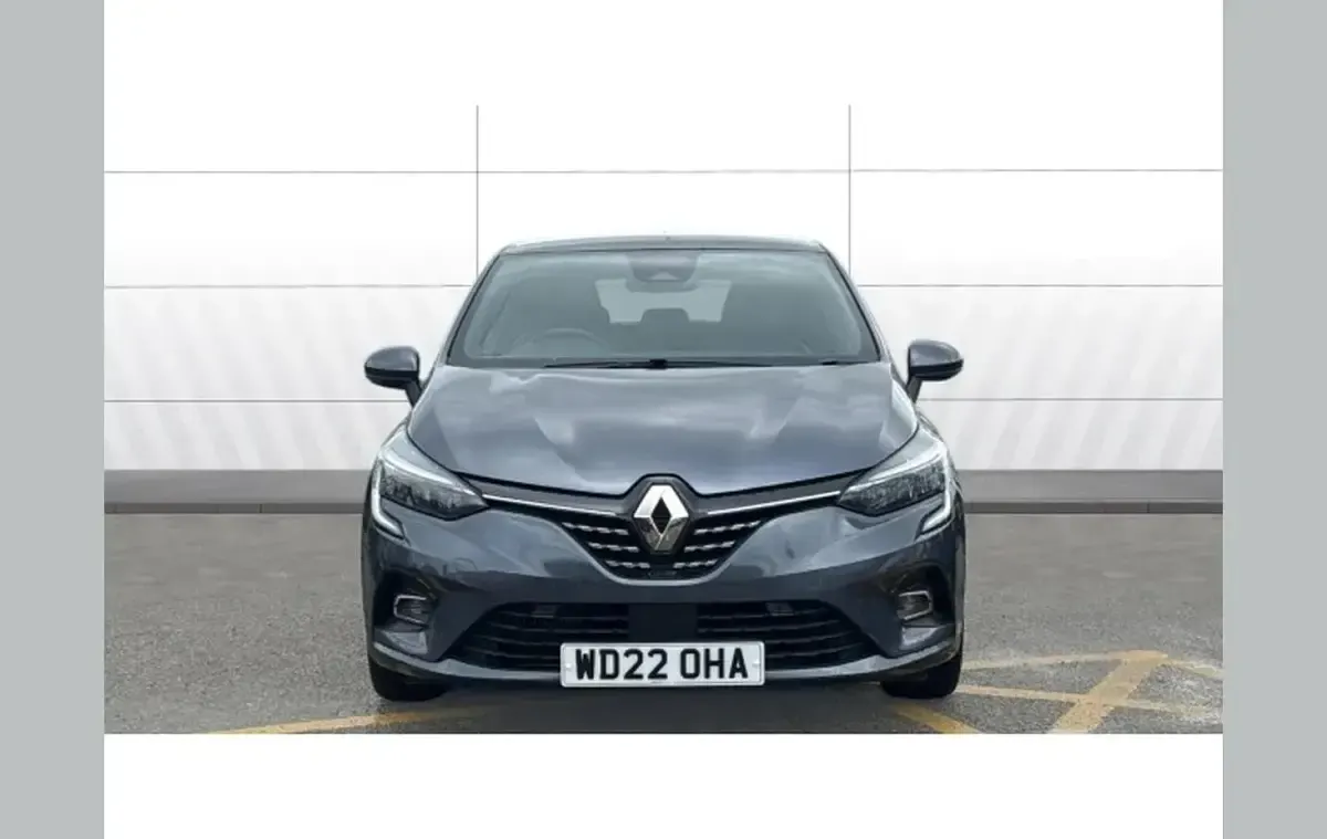 Used Renault Clio SE 88 HP (64 kW) 2022 Grey Hatchback