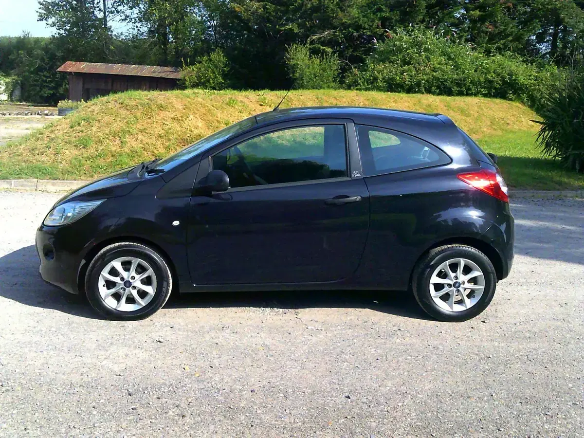 Used Ford Ka Studio 69 HP (50 kW) 2014 Black Hatchback