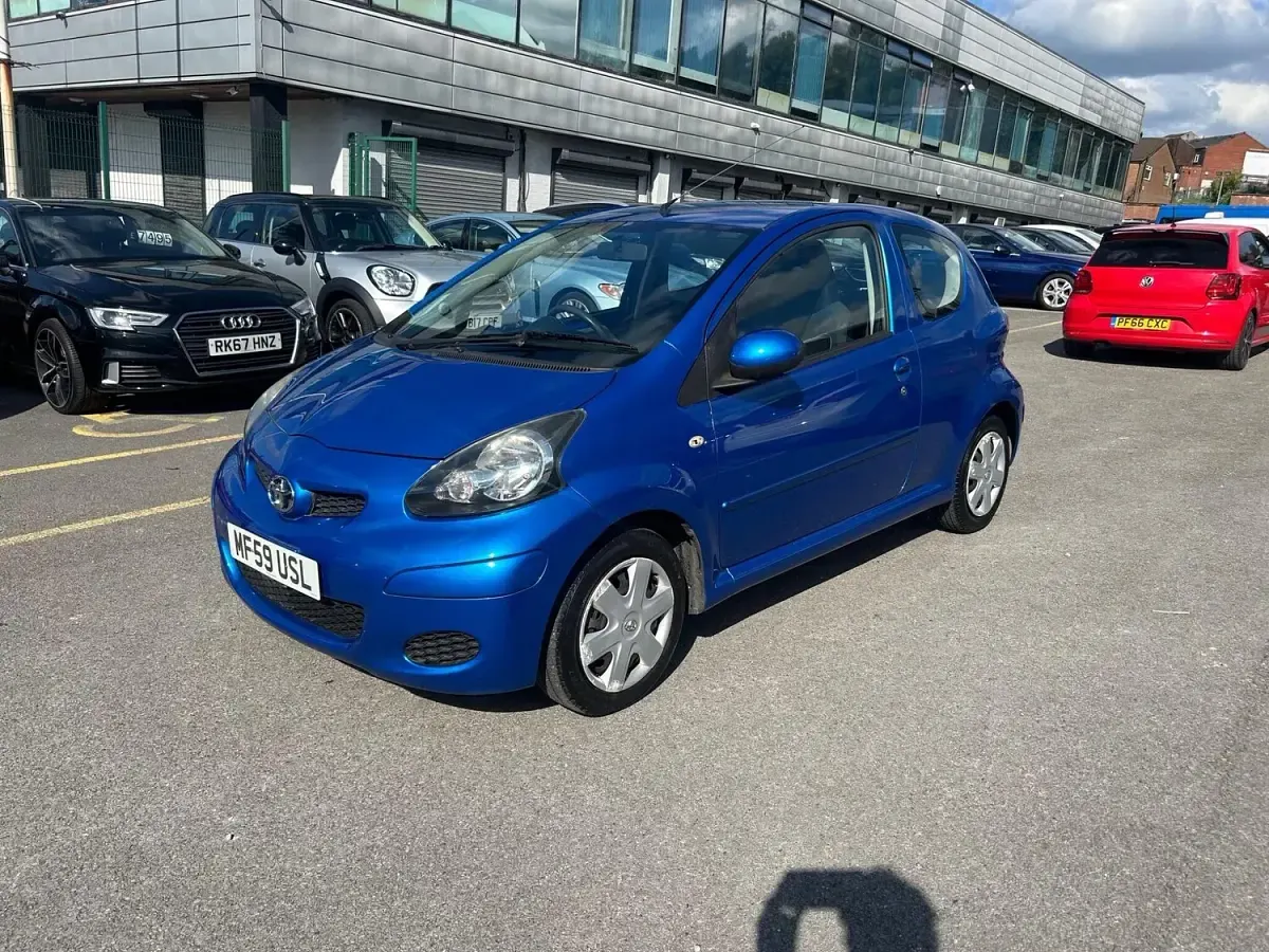 Used Toyota Aygo 2009 Blue Hatchback