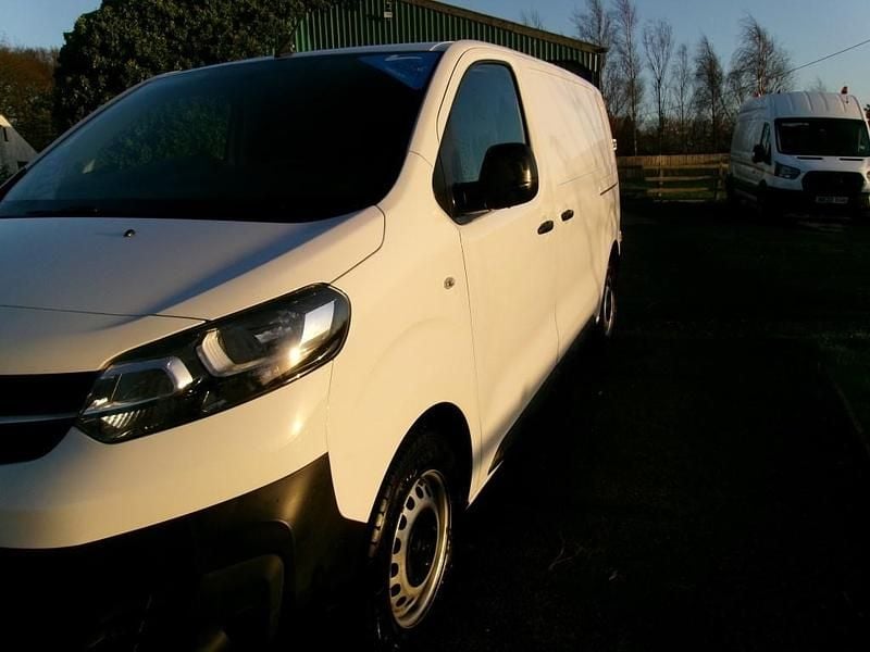 Used Ford Transit 130 HP (95 kW) 2022 White Van